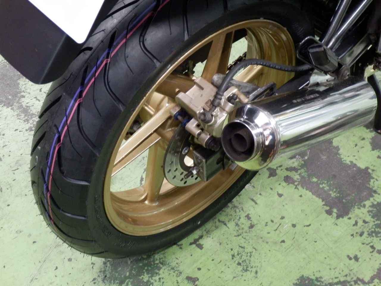 ホンダ Jade タイヤ交換 Irc Rx 02 バイク用品店ナップス 練馬店ブログ