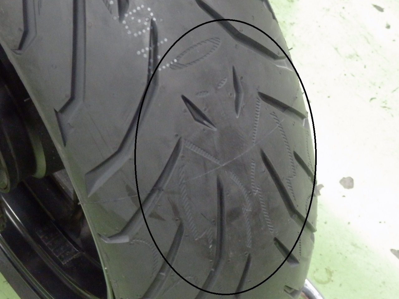 カワサキ ZX-10R『タイヤ交換』ピレリ エンジェルST: バイク用品